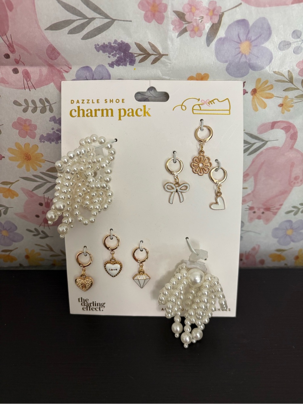 Dazzle Shoe Charm Pack Pretty in Pearl. The darling effect. New.